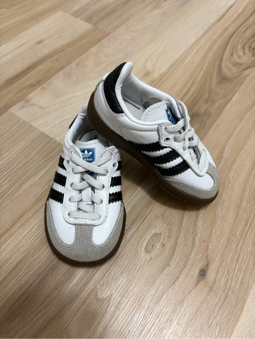 toddler adidas sambas